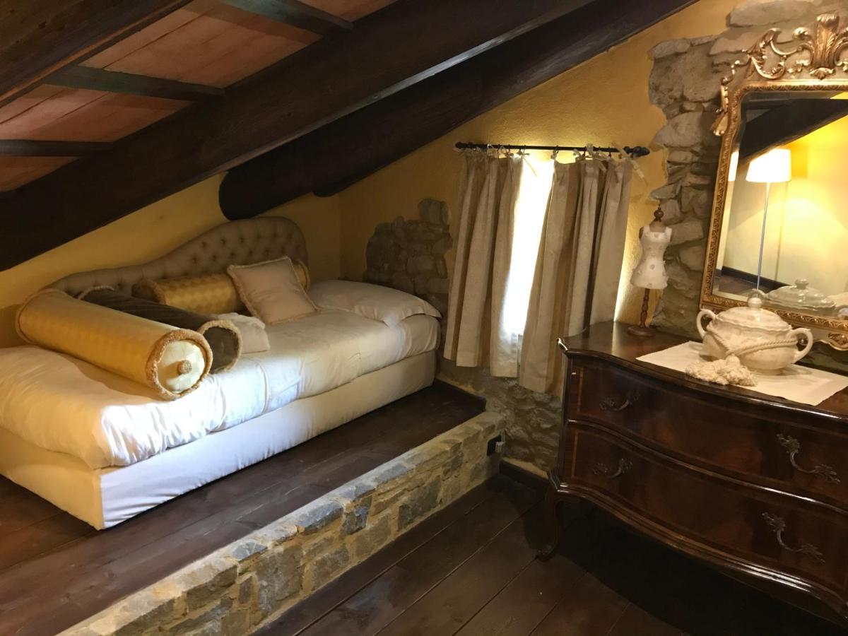 Dimora I Manichei Hotel Monforte dʼAlba Kültér fotó