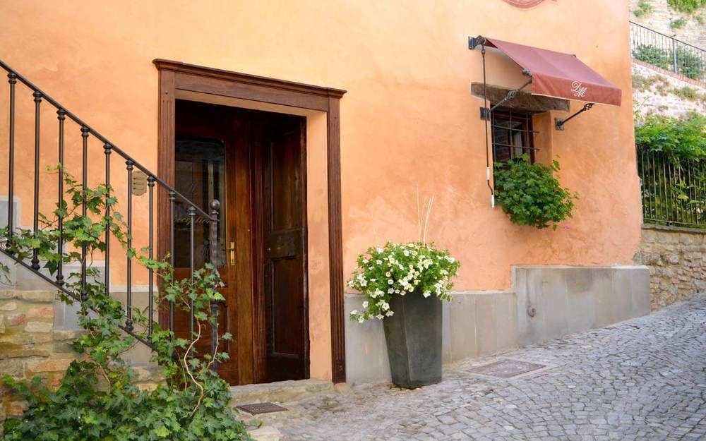 Dimora I Manichei Hotel Monforte dʼAlba Kültér fotó